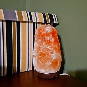 Himalayan salt lamp